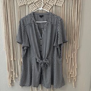 Torrid Black and White Houndstooth Blouse